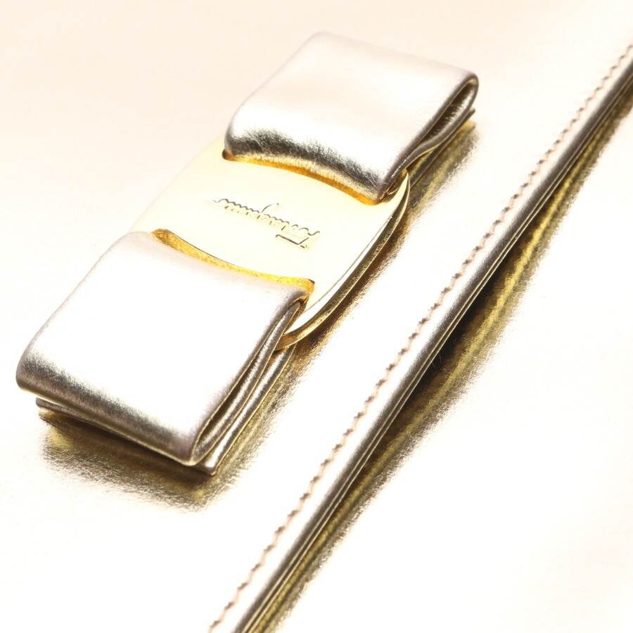 Image 6 of Shoulder Bag Gold in color Metallic | Vite EnVogue