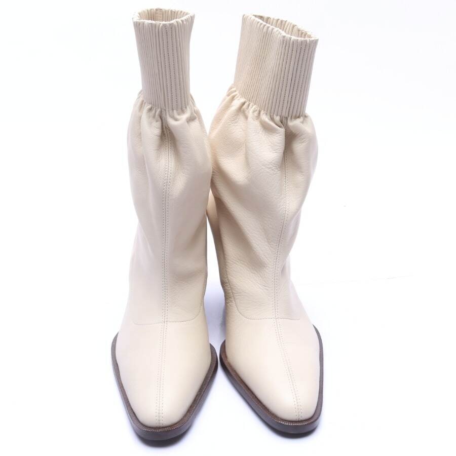 Image 2 of Ankle Boots EUR 39 Cream in color White | Vite EnVogue