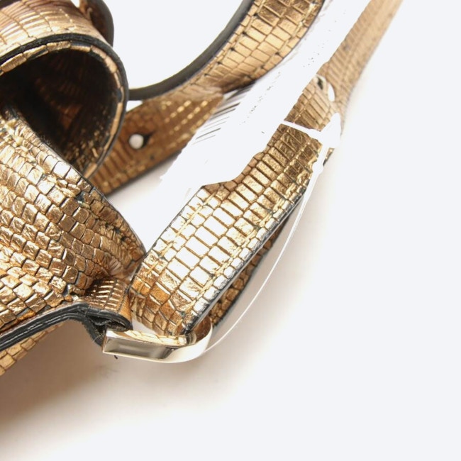 Image 5 of Crossbody Bag Gold in color Metallic | Vite EnVogue