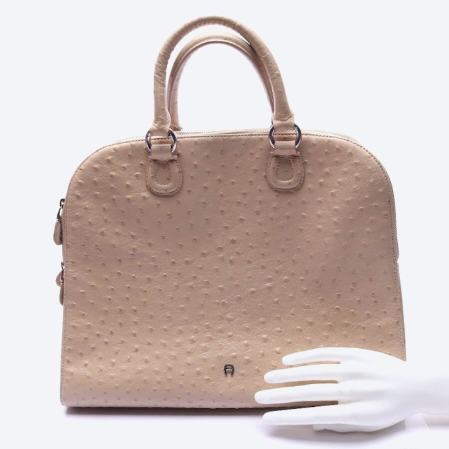 Image 4 of Handbag in color White | Vite EnVogue