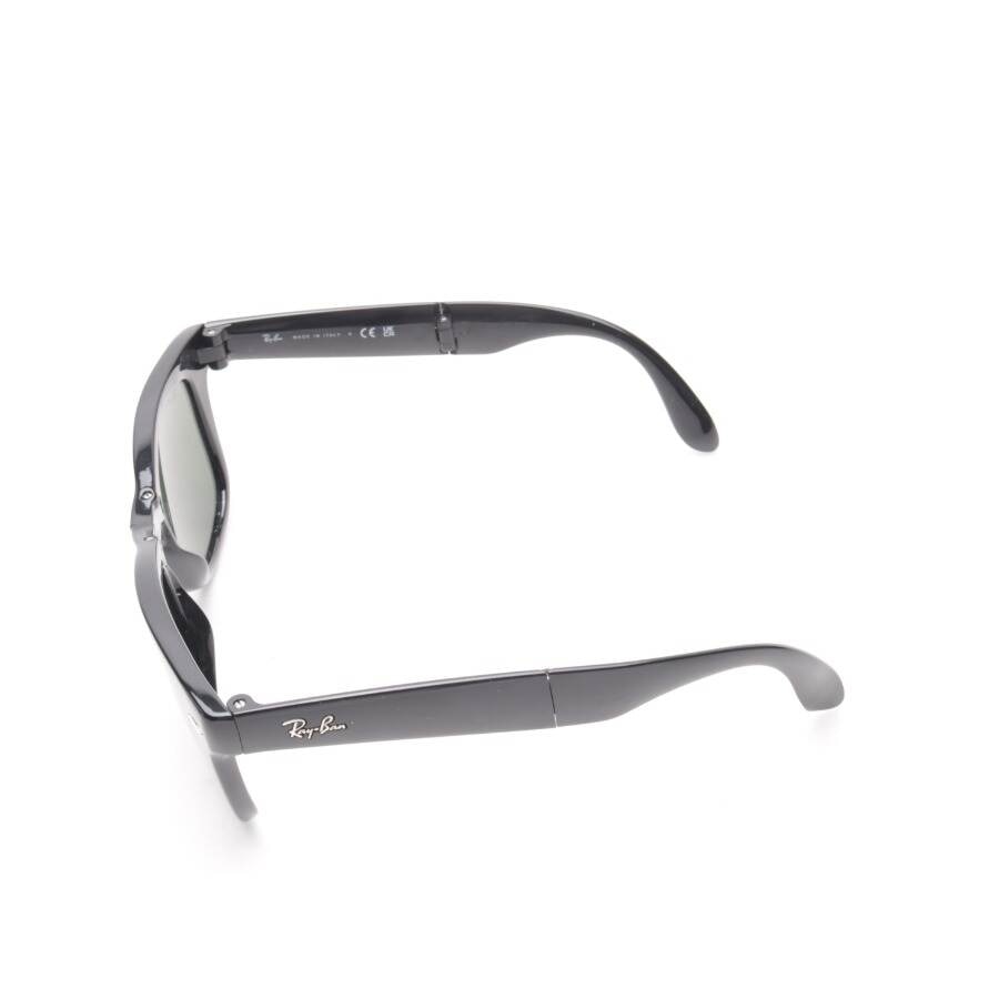 Image 3 of RB 4105 Sunglasses Black in color Black | Vite EnVogue