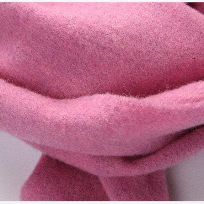 Image 2 of Shawl Pink in color Pink | Vite EnVogue