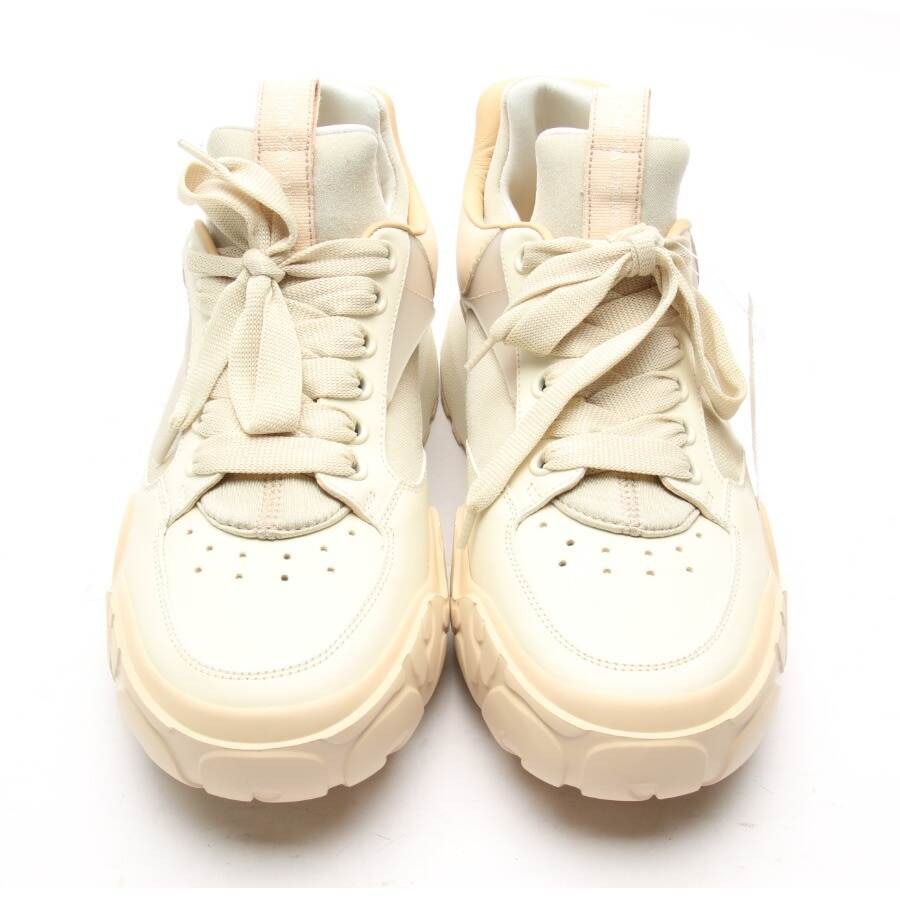 Image 2 of Sneakers EUR 42.5 Beige in color White | Vite EnVogue