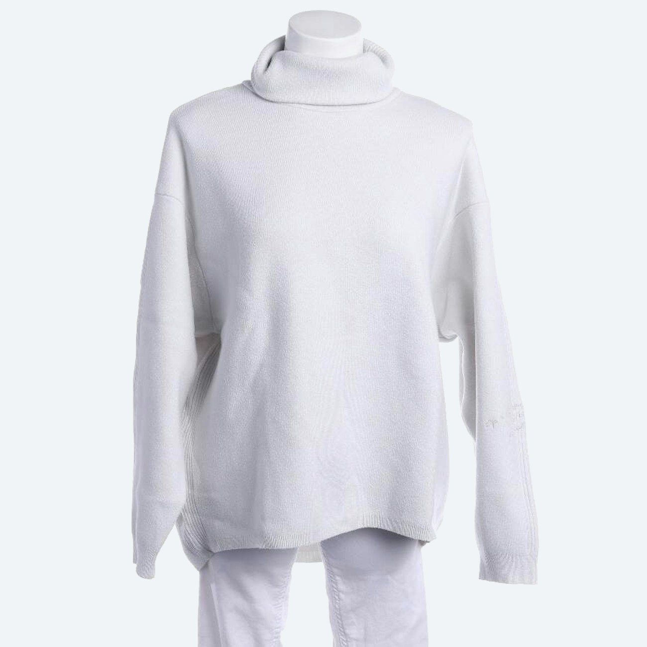 Image 1 of Jumper XS White in color White | Vite EnVogue