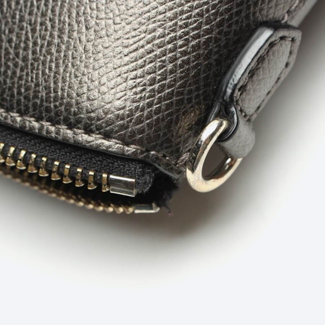 Image 7 of Handbag Dark Brown in color Brown | Vite EnVogue