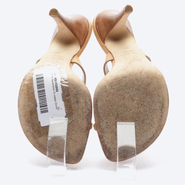 Image 4 of Heeled Sandals EUR 37 Light Brown in color Brown | Vite EnVogue