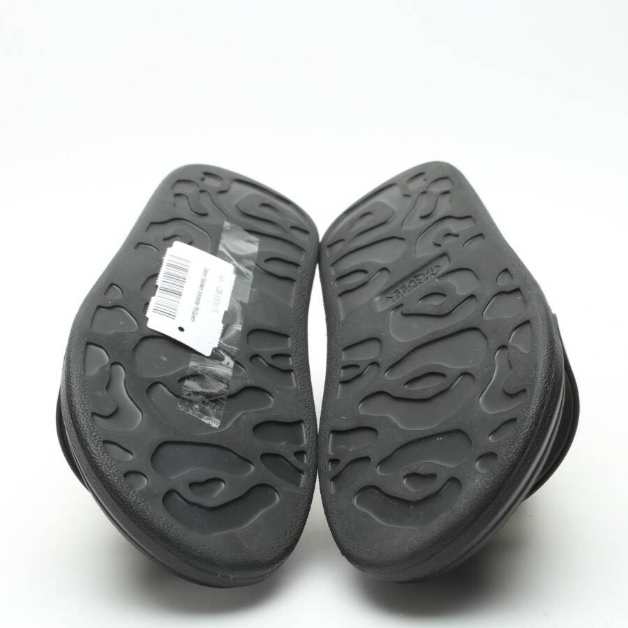 Image 4 of Slides EUR 40 Black in color Black | Vite EnVogue