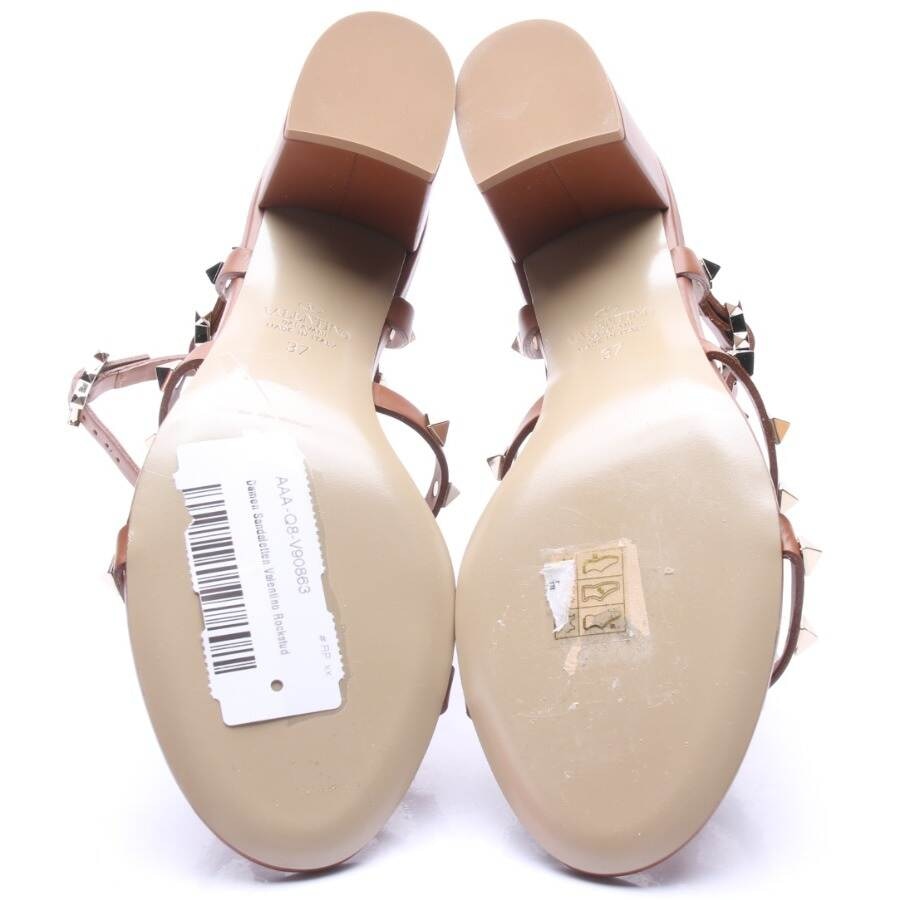 Image 4 of Rockstud Heeled Sandals EUR 37 Brown in color Brown | Vite EnVogue
