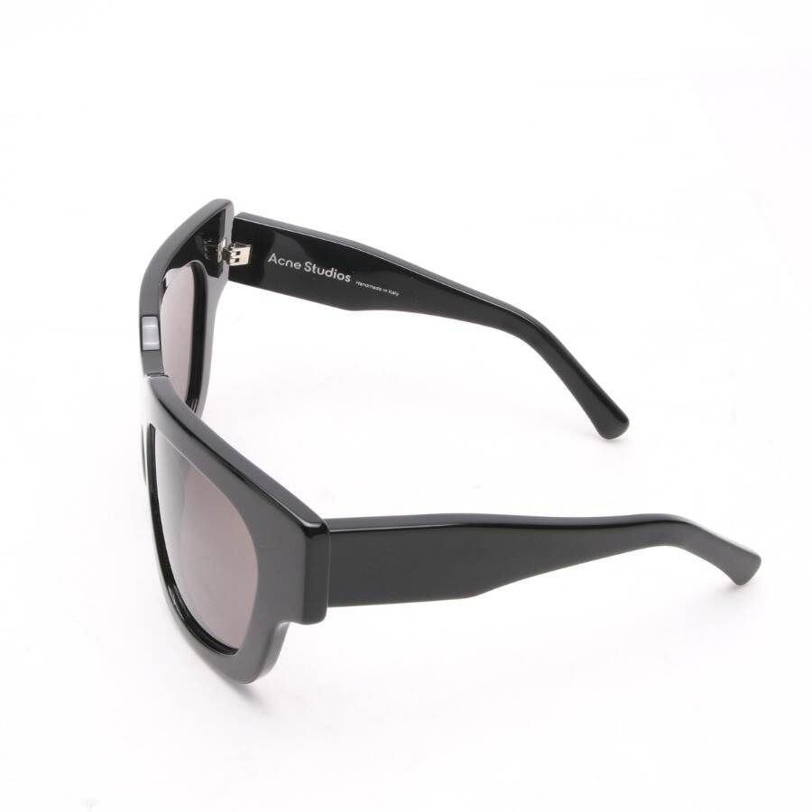 Image 3 of C30042 Sunglasses Black in color Black | Vite EnVogue