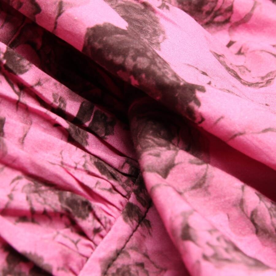 Image 3 of Set 36 Pink in color Pink | Vite EnVogue