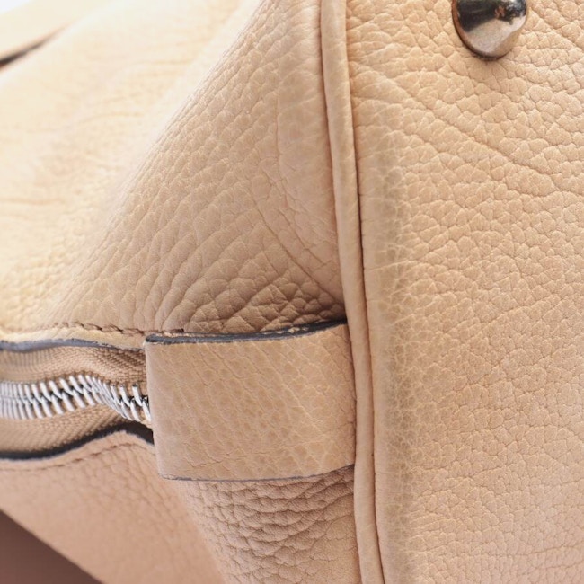 Image 6 of Handbag Beige in color White | Vite EnVogue