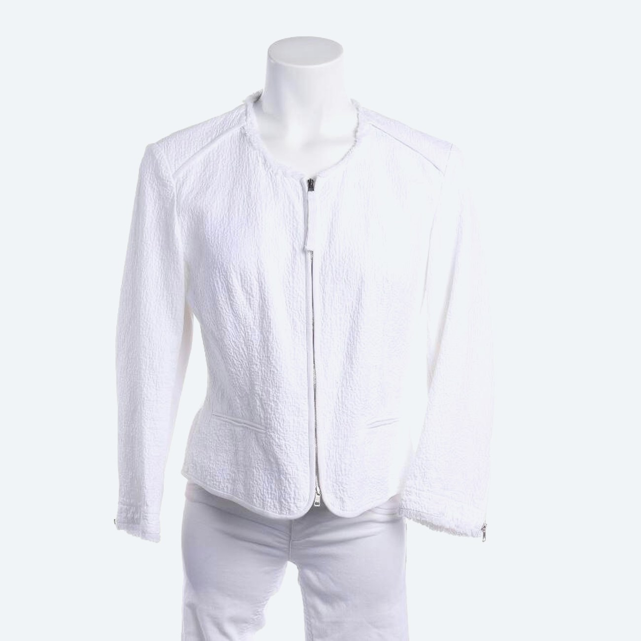 Image 1 of Blazer 40 White in color White | Vite EnVogue