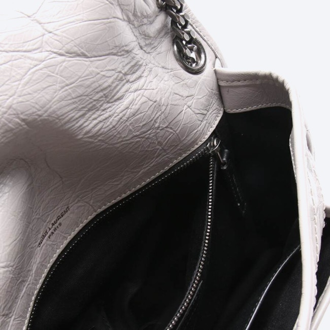 Image 5 of Niki medium Shoulder Bag Light Gray in color Gray | Vite EnVogue