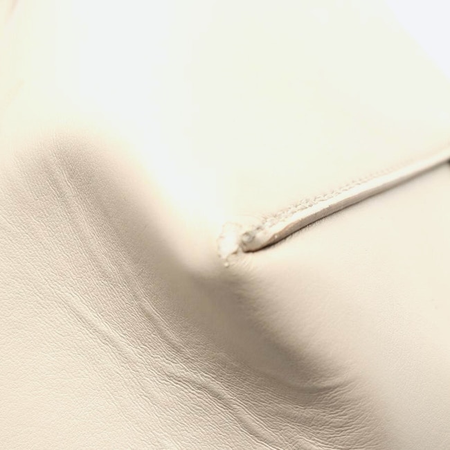 Bild 7 von Schultertasche Beige in Farbe Weiß | Vite EnVogue