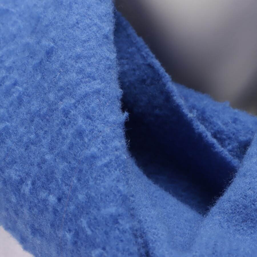 Image 2 of Shawl Blue in color Blue | Vite EnVogue