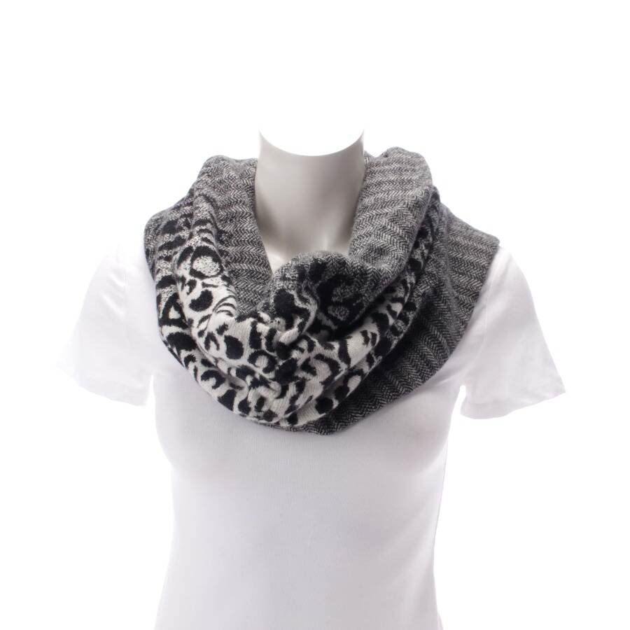 Image 1 of Tube Scarf White in color White | Vite EnVogue