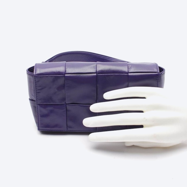 Bild 4 von Casette Belt Bag Gürteltasche Lila in Farbe Lila | Vite EnVogue