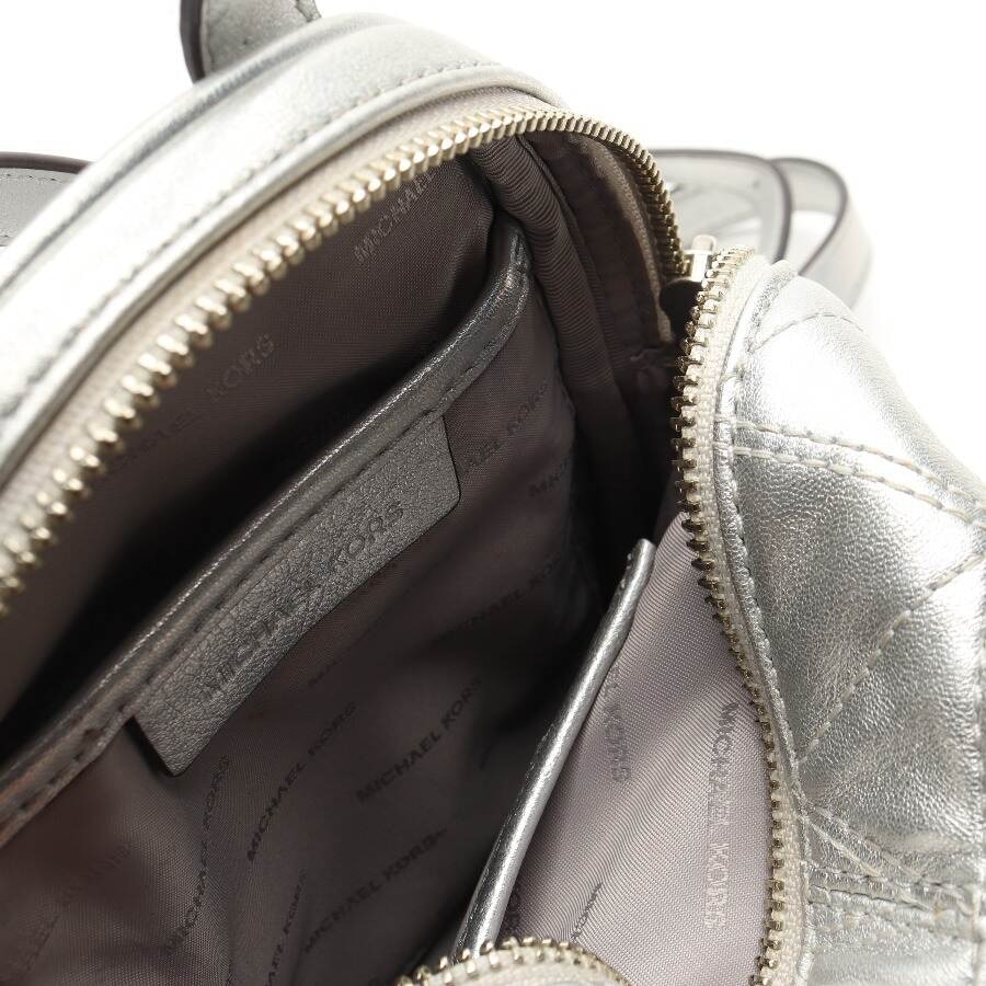 Image 3 of Backpack Silver in color Metallic | Vite EnVogue