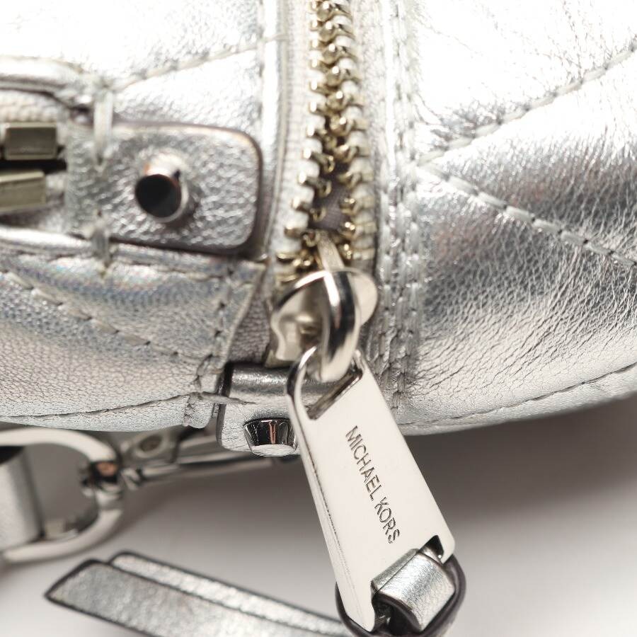 Image 5 of Backpack Silver in color Metallic | Vite EnVogue