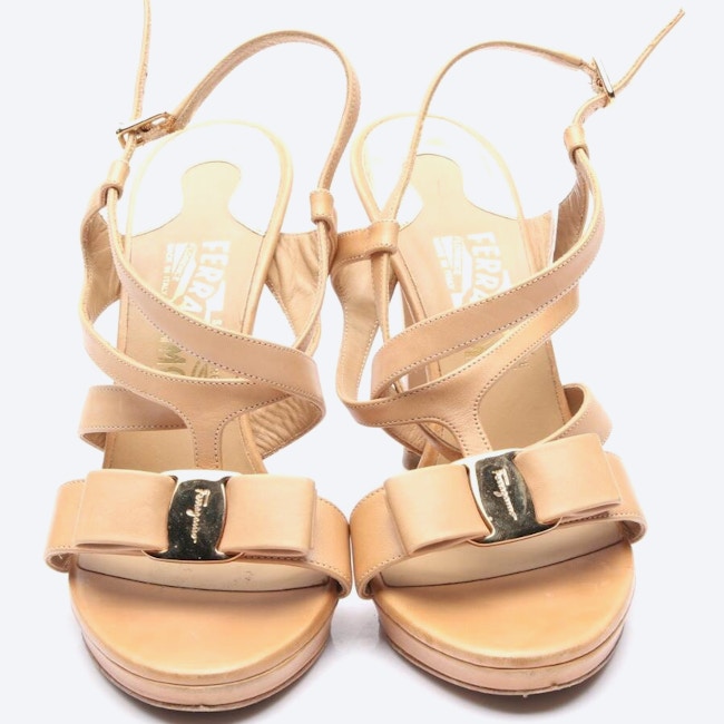Image 2 of Heeled Sandals EUR38 Light Brown in color Brown | Vite EnVogue