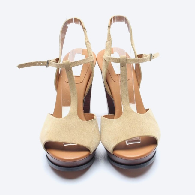 Image 2 of Heeled Sandals EUR 39 Beige in color White | Vite EnVogue