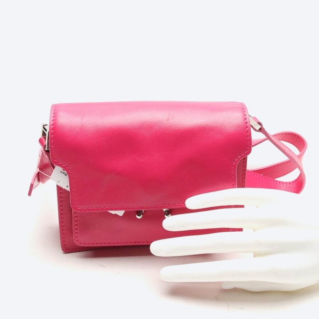 Image 4 of Crossbody Bag Pink in color Pink | Vite EnVogue