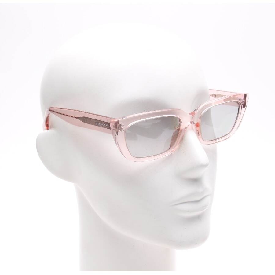 Image 2 of B4321 Sunglasses Pink in color Pink | Vite EnVogue