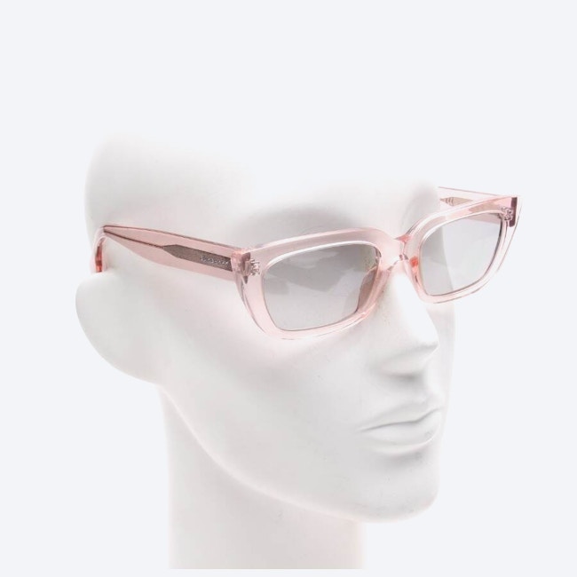Image 2 of B4321 Sunglasses Pink in color Pink | Vite EnVogue