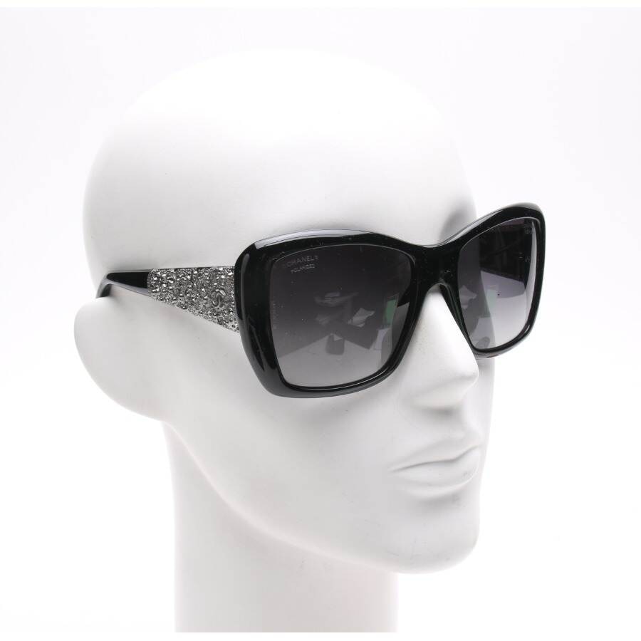 Image 2 of 5301B Sunglasses Black in color Black | Vite EnVogue