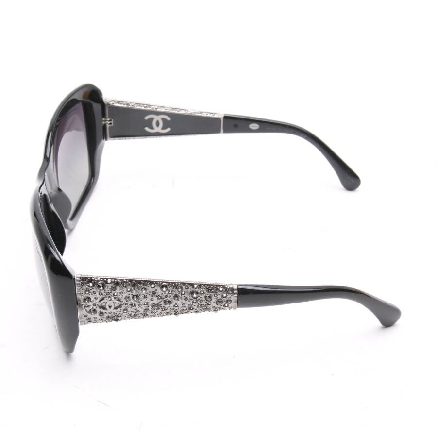 Image 3 of 5301B Sunglasses Black in color Black | Vite EnVogue