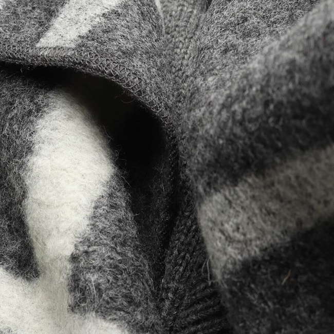 Image 3 of Between-seasons Jacket M Gray in color Gray | Vite EnVogue