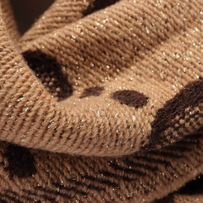 Image 2 of Shawl Brown in color Brown | Vite EnVogue