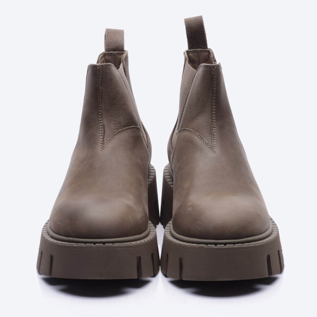 Image 2 of Chelsea Boots EUR 41 Dark Brown in color Brown | Vite EnVogue