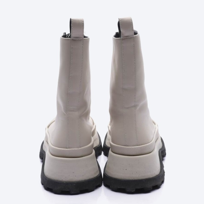 Image 3 of Ankle Boots EUR 37 Beige in color White | Vite EnVogue
