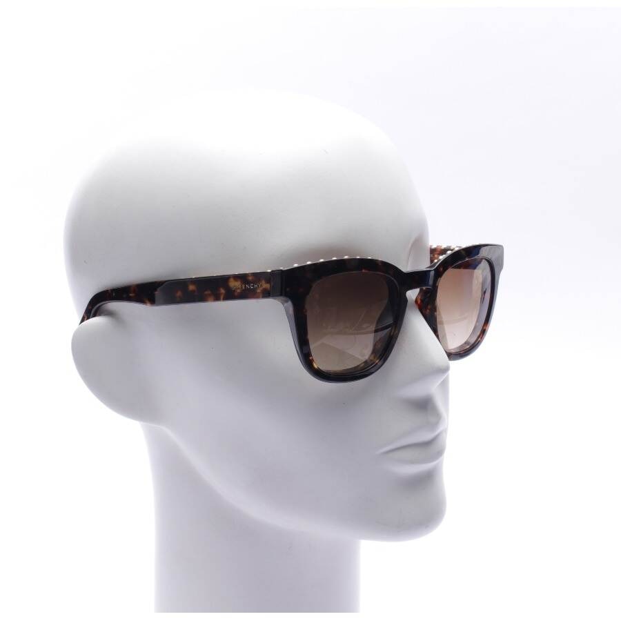 Image 2 of GV7006/S Sunglasses Brown in color Brown | Vite EnVogue