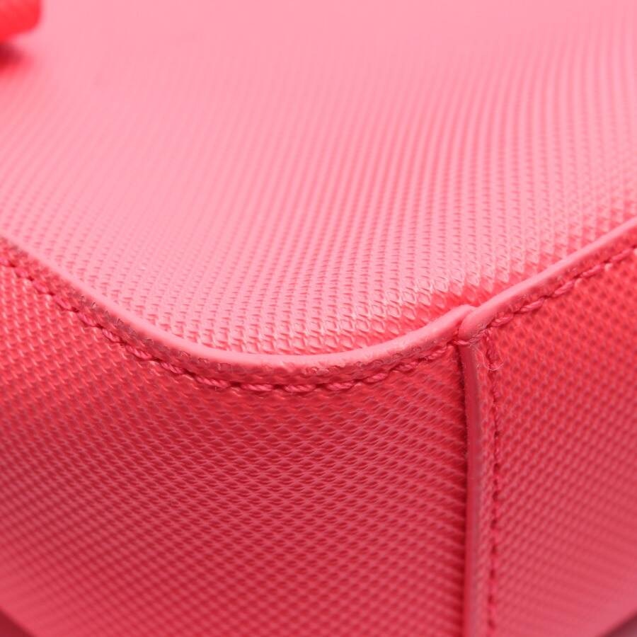 Image 4 of Crossbody Bag Raspberry in color Pink | Vite EnVogue