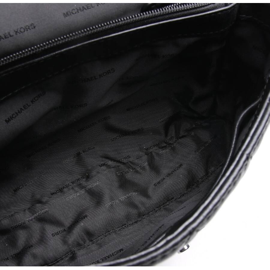 Image 5 of Large Chain Shoulder Bag Black in color Black | Vite EnVogue