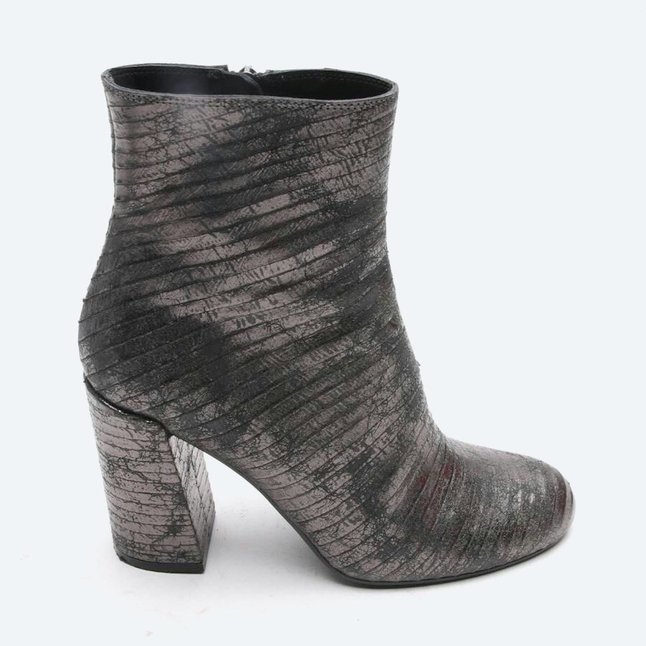 Image 1 of Ankle Boots EUR 39 Silver in color Metallic | Vite EnVogue