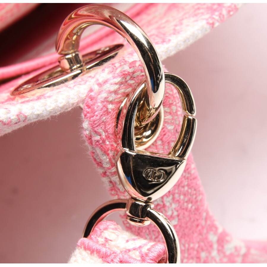 Bild 7 von Lady Dior Handtasche Hellrosa in Farbe Rosa | Vite EnVogue