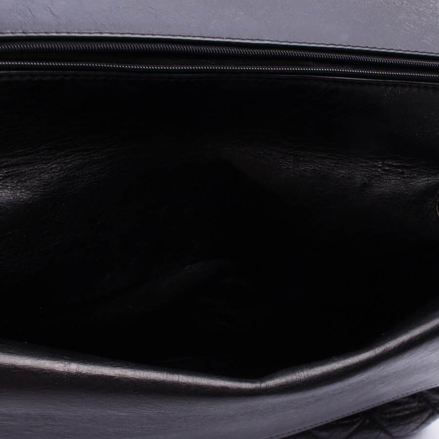 Bild 5 von 2.55 groß Schultertasche Schwarz in Farbe Schwarz | Vite EnVogue