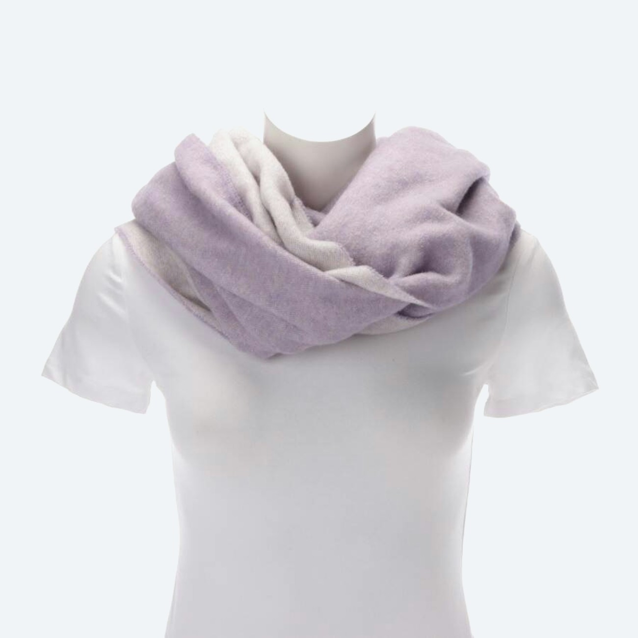 Image 1 of Wool Shawl Purple in color Purple | Vite EnVogue