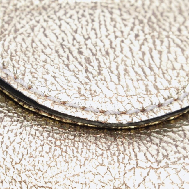 Image 7 of Clutch Gold in color Metallic | Vite EnVogue