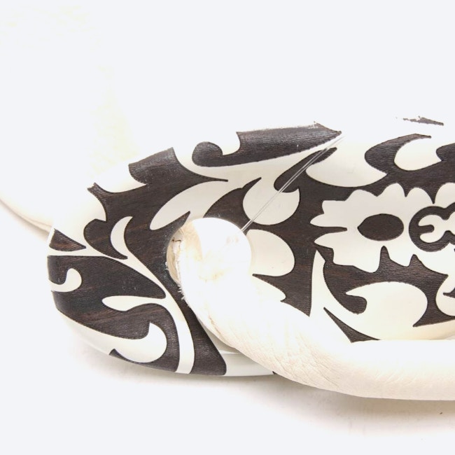 Image 2 of Waist Belt Cream in color White | Vite EnVogue