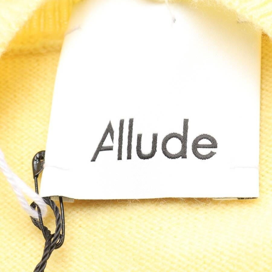 Image 4 of Cardigan XL Yellow in color Yellow | Vite EnVogue