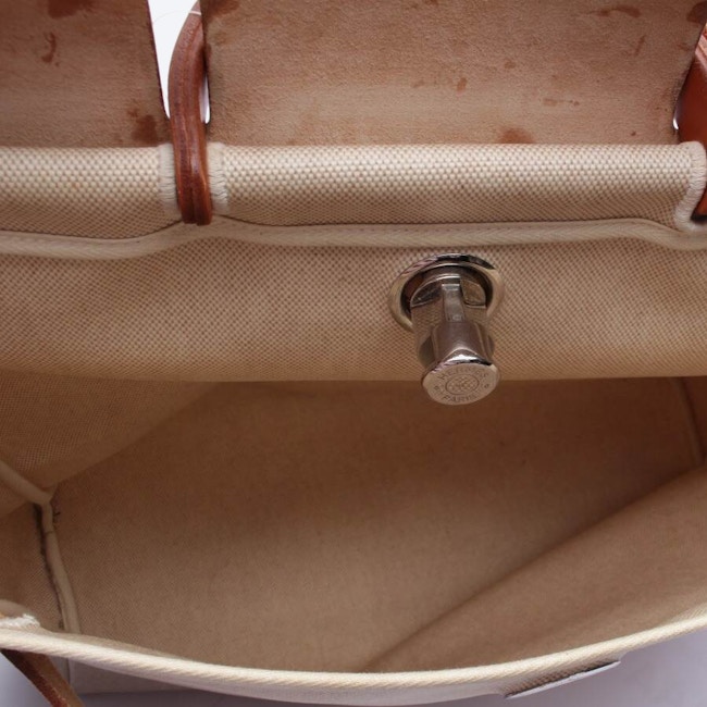 Image 5 of Herbag Handbag Beige in color White | Vite EnVogue