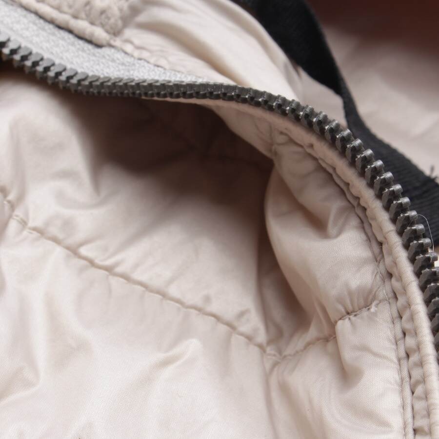 Image 4 of Vest XS Beige in color White | Vite EnVogue