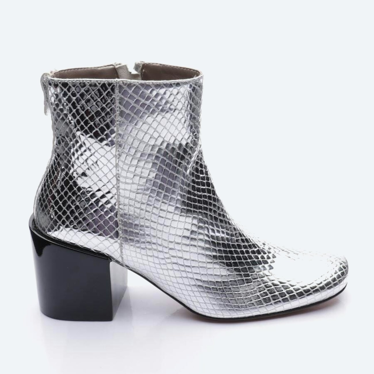 Image 1 of Ankle Boots EUR 35 Silver in color Metallic | Vite EnVogue
