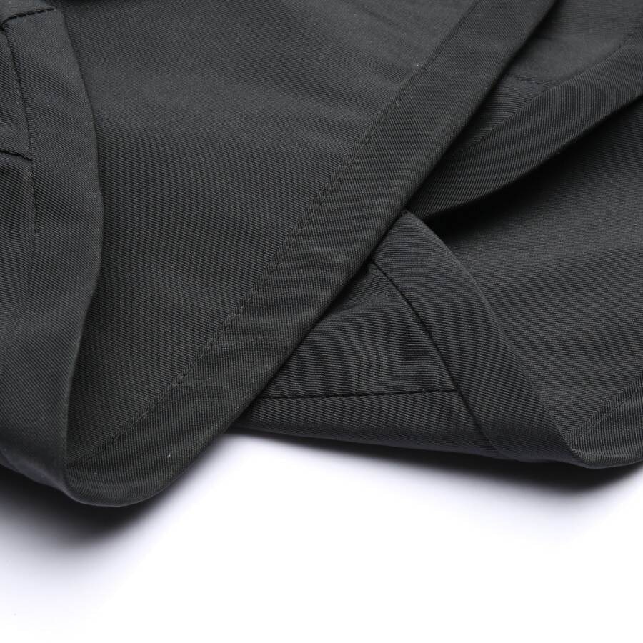 Image 3 of Shorts 40 Black in color Black | Vite EnVogue