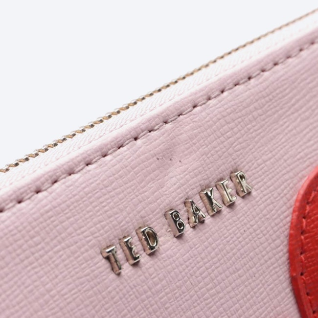 Image 3 of Wallet Pink in color Pink | Vite EnVogue