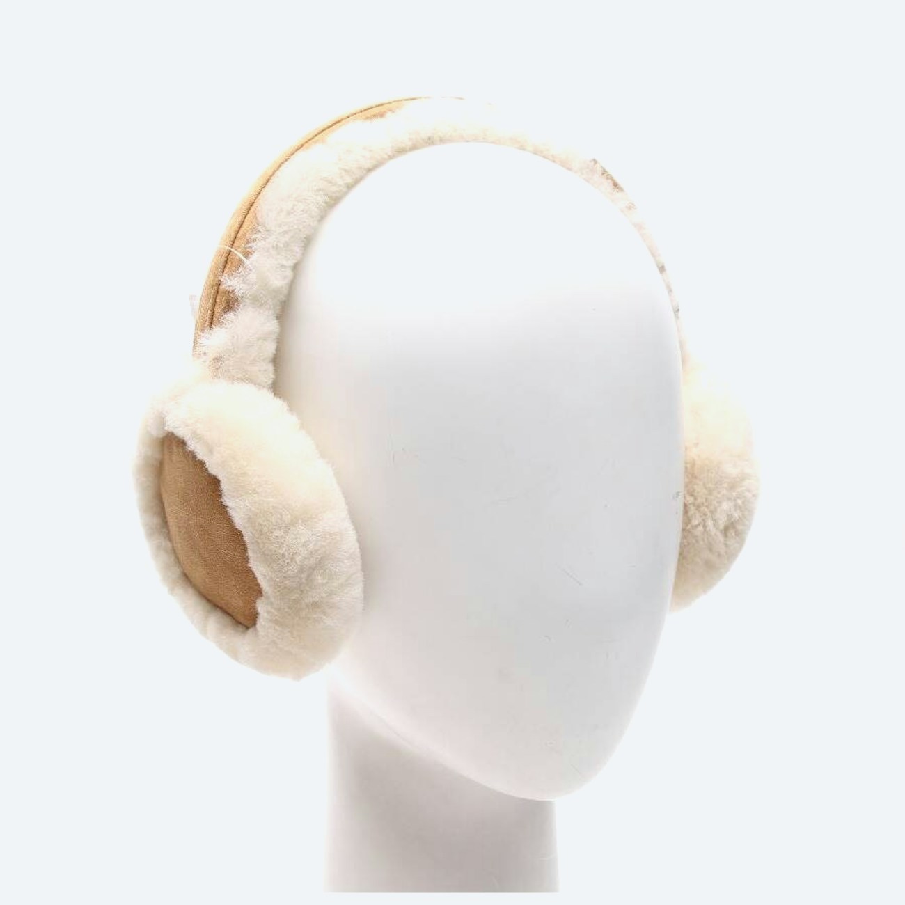 Image 1 of Earmuffs Beige in color White | Vite EnVogue